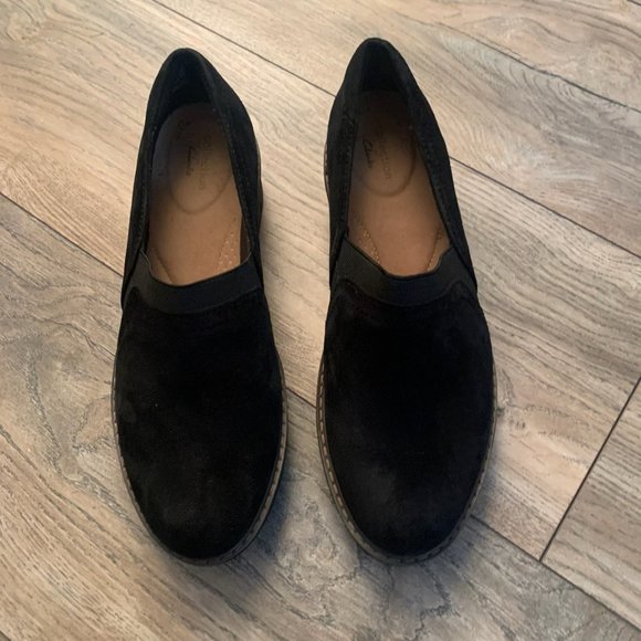 NEW CLARKS AIRABELL MID SLIP ON SUEDE LEATHER WEDGE SHOES BLACK 7.5M - Picture 5 of 14